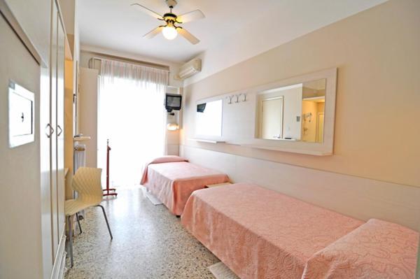 Hotel Eliseo Riccione Exterior photo